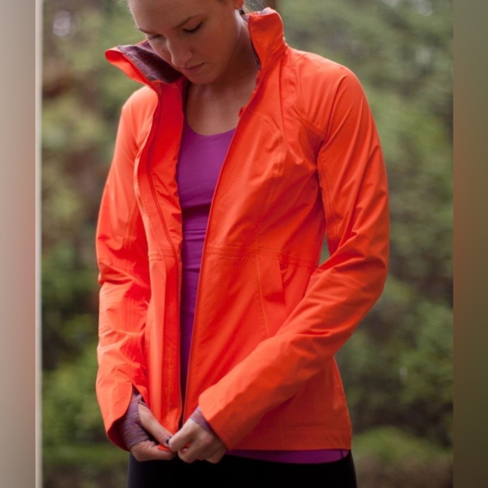 RARE Lululemon Run: In The Rain Jacket - Picture 1 of 16